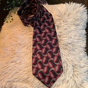 ALEXANDER LLOYD 100% SILK TIE